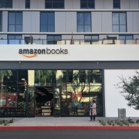Amazon Books Review